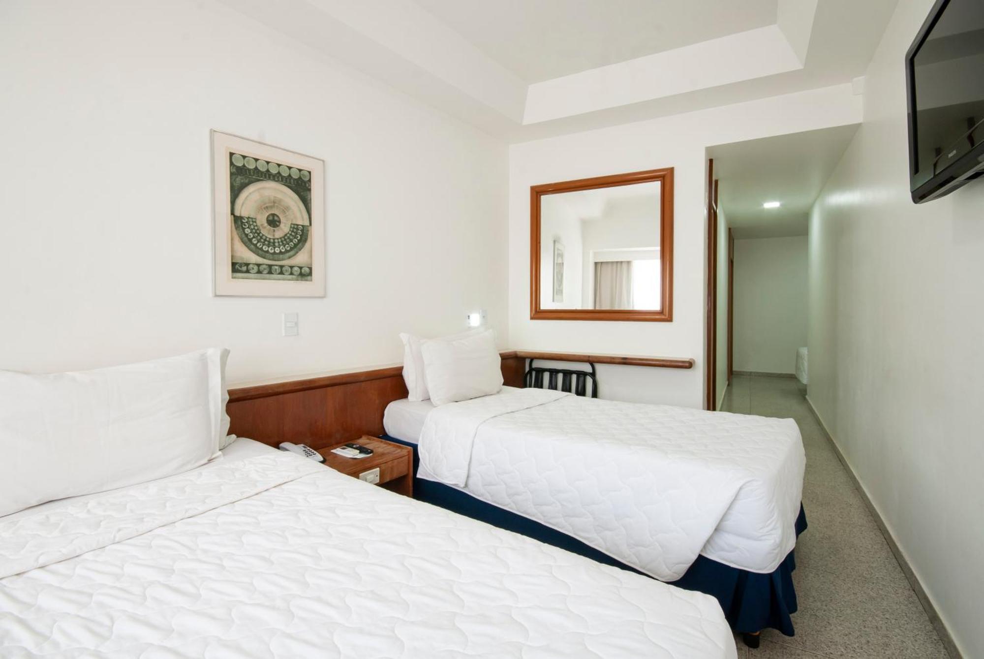 Hotel Bandeirantes ริโอเดจาเนโร ภายนอก รูปภาพ